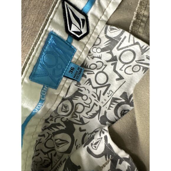 Volcom Shorts Mens Size 36 Beige Chino Corpo Class Skater Casual Y2K - Picture 5 of 11